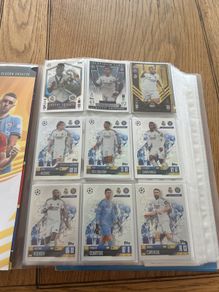 match attax folder with cards