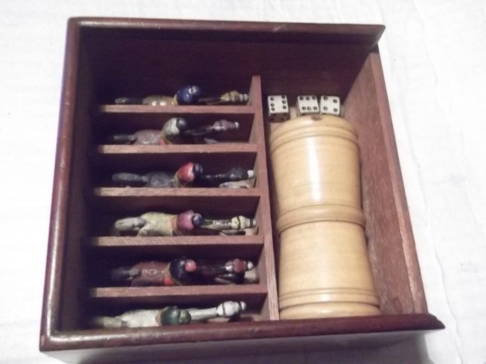 a antique race steeple chase game in it box