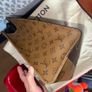 Louis Vuitton onTheGo size MM Image 5