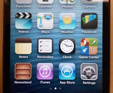 Apple iPod Touch 4th Generation MC544NF/A Black (32 GB)