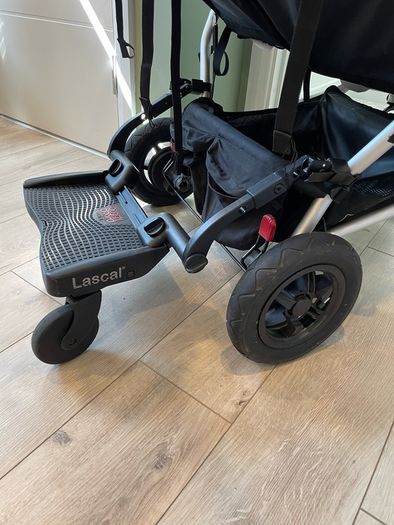 Mountain buggy duet with newborn carry cot and buggy board, complete set for 3 children