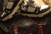 Louis Vuitton Trainers Serial No VL2109 ((Fully Authentic Shoes))