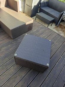 garden L Sofa table and cusions