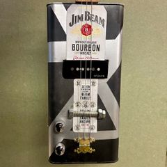 Oil can guitar