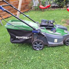 Cordless lawnmower