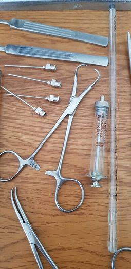 Surgical Utensils