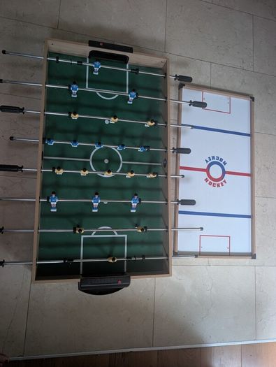 pool / fuss all table