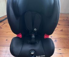 Maxi Cosi Titan I-size isofix car seat