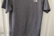Boys north face t shirt