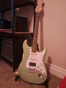 Fender Strat Player Series II
