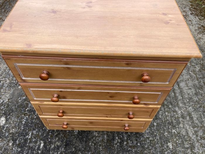 Chest of Drawers