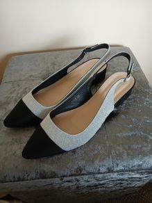 Women's shoes size 6