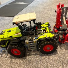 lego technic claas tractor