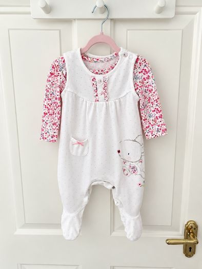 baby bundle , sleepsuit, babygrow newborn