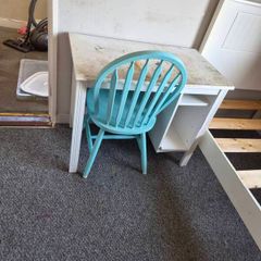 Free Desk and chair
