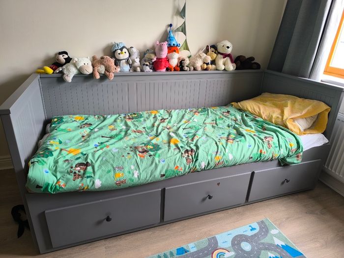 Ikea hemnes day bed 3 drawers