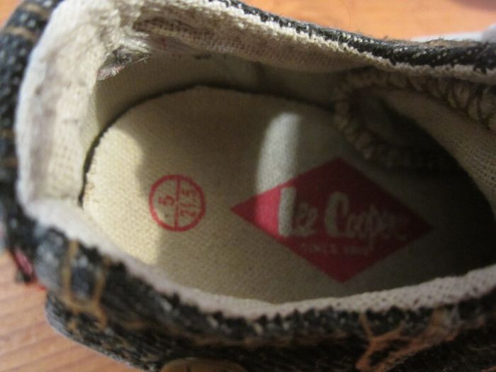 Lee Cooper     Size 5