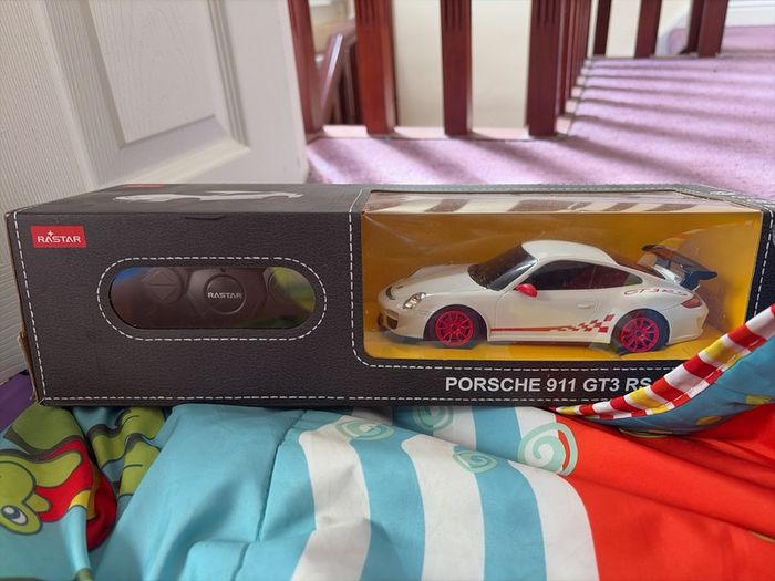 Porsche 911 gt3 rs un opened