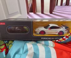 Porsche 911 gt3 rs un opened