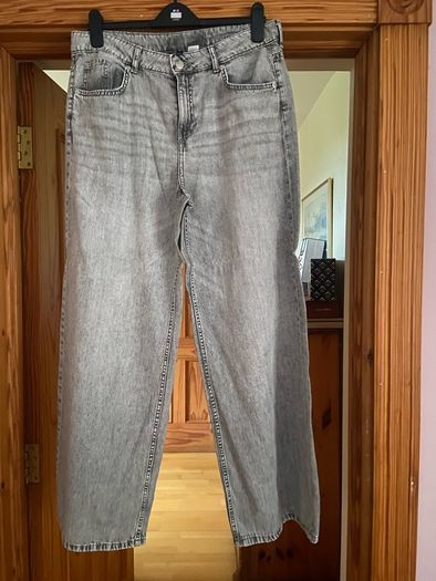 H&M Grey Sweatshirt XL and Grey Wide Leg Jeans UK 14