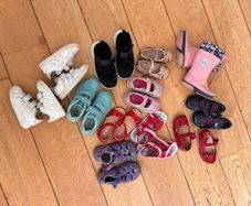 Shoes - mix of sizes (all must go together)
