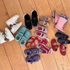 Shoes - mix of sizes (all must go together)