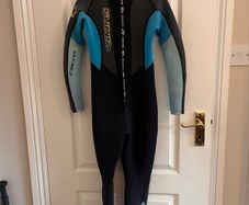 C-skins wetsuit for 10 year old