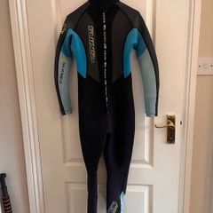 C-skins wetsuit for 10 year old