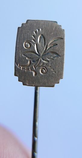 Victorian Gold Metal Antique Stick Pin with Gold Plated  Flower