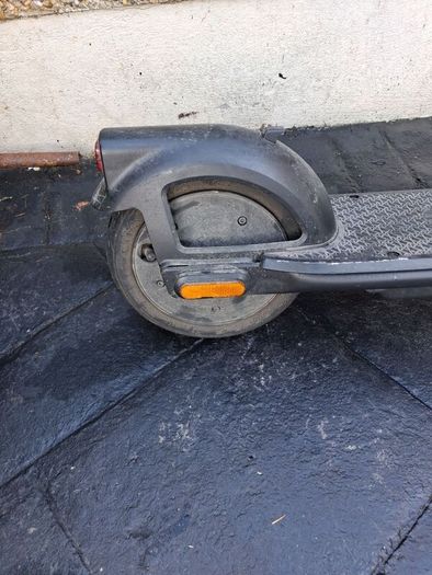 Pure electric scooter