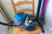 Morphy Richards Vacuum Cleaner in excellent condition