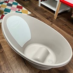 Shnuggle baby bath