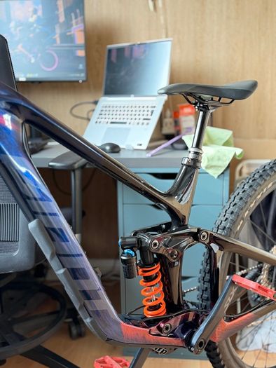 Giant Reign Advanced Pro 2 2025 (new) Full Carbon