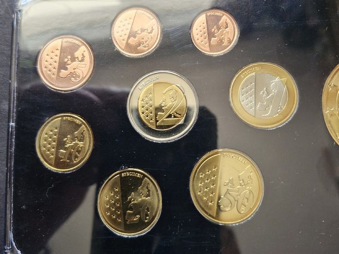 Northern Ireland Rhodium and 24k Gold Plated Specimen Titanic Set 2012 + Proof Medal UNC Only 2,000 Set's