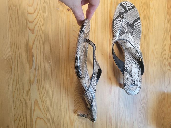 Sandals Snakeskin Size 6