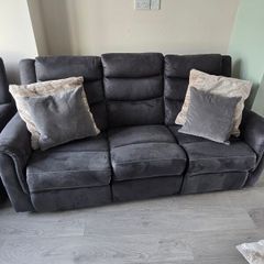 Recliner 3 seater and recliner 1 seater