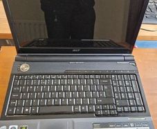 Acer Aspire 6930g, 4gb Ram, 250gb Hdd, Intel Core 2 Duo Cpu T9600 2.8ghz