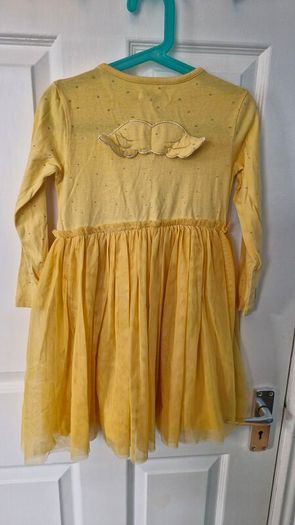 Yellow dress with tulle skirt, age 4-5