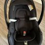 Maxi-Cosi CabrioFix and isofix base Image 3