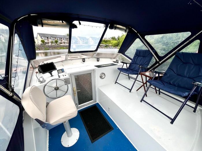 Aquafibre 32 Motor Cruiser