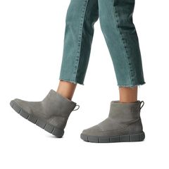 NEW Sorel Explorer 3 Boots size 7