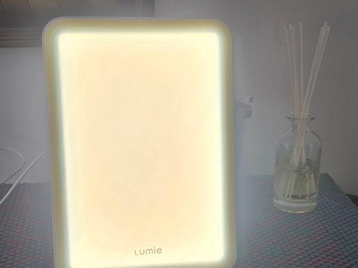 Lumie Vitamin L SAD  Therapy Lamp