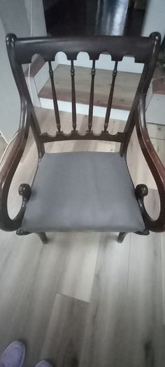 Dining room table