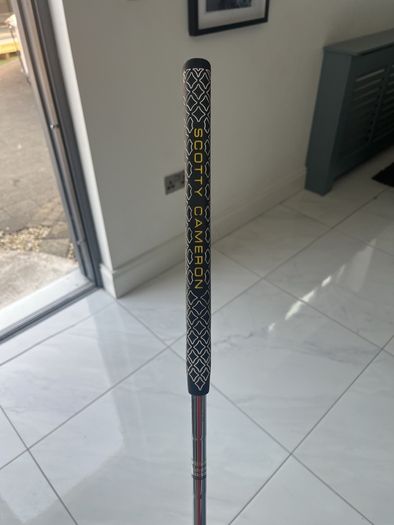 34" blade putter.