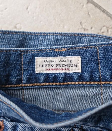 Mens Levi jeans (W30 L30)