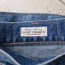 Mens Levi jeans (W30 L30) Image 2