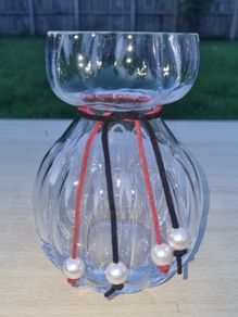 Parla (or Parle) vase designed by Maria Petterson for the Swedish glassworks SEA Glasbruk.