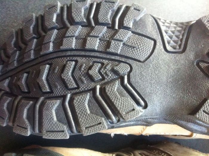 Lovely brown casual runners