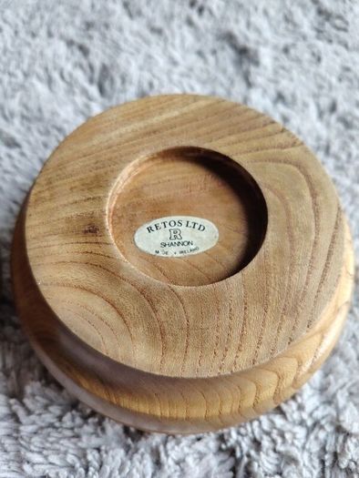 2x Retos Ltd vintage bowls