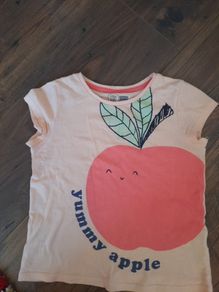 Apple Thirt girls size 8-9 years
